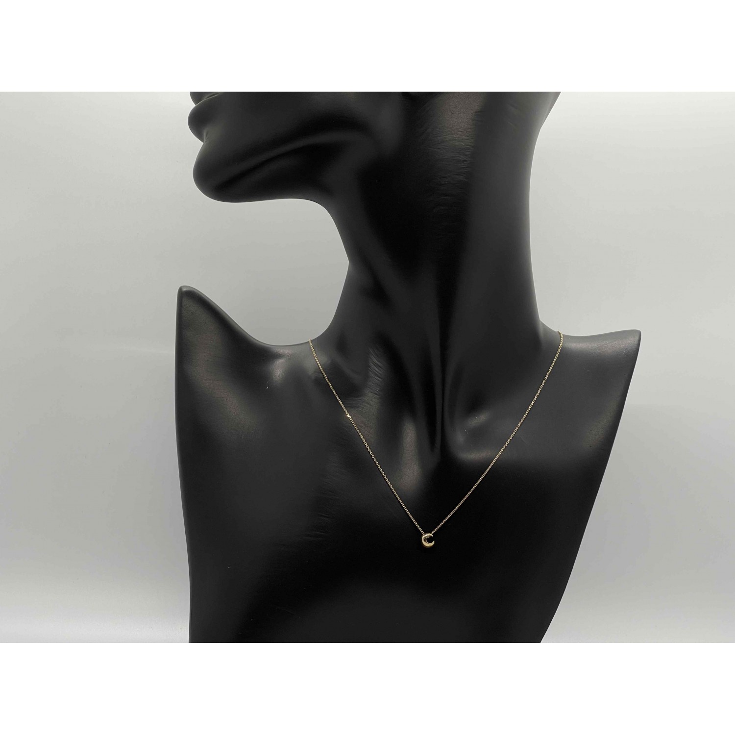 10K Yellow Gold Crescent Moon Pendant Chain