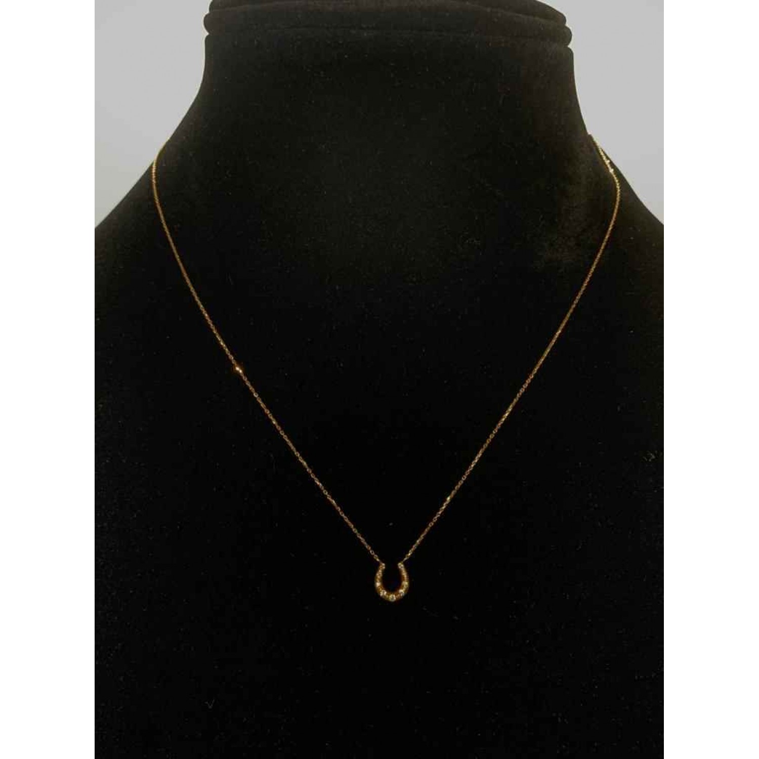 10K Gold Horseshoe U-shaped Pendant Necklace