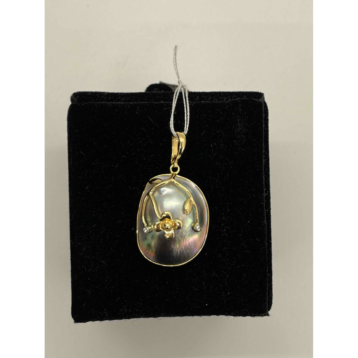 10K Gold Contemporary Antique Warrior-Shield Pendant